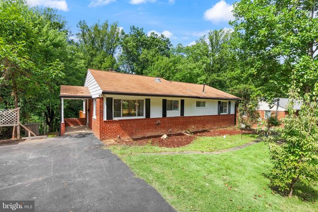 7028 BRADLEY CIR, Annandale, VA 22003