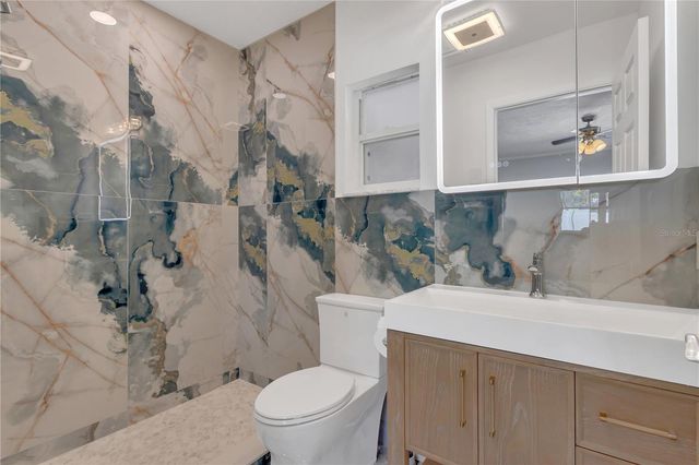 2000 76TH STREET N, St Petersburg, FL 33710