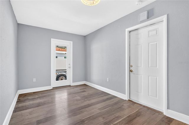 2000 76TH STREET N, St Petersburg, FL 33710