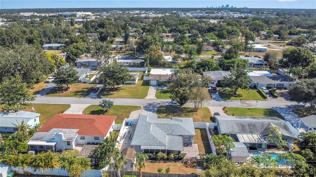 2000 76TH STREET N, St Petersburg, FL 33710