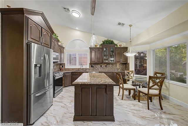 1150 Sierra Laurel Court, Henderson, NV 89014