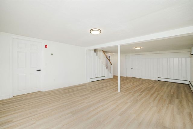 25 Pensaukee Ave, North Providence, RI 02911