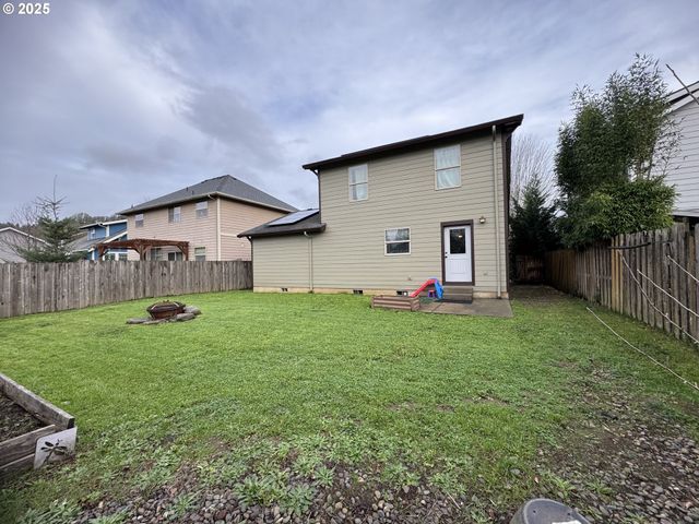 220 Se HOPE Ct, Sheridan, OR 97378