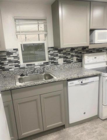 1810 N BRACK STREET, Kissimmee, FL 34744