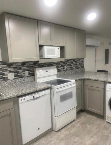 1810 N BRACK STREET, Kissimmee, FL 34744