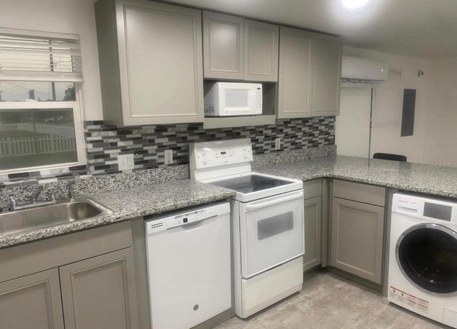 1810 N BRACK STREET, Kissimmee, FL 34744