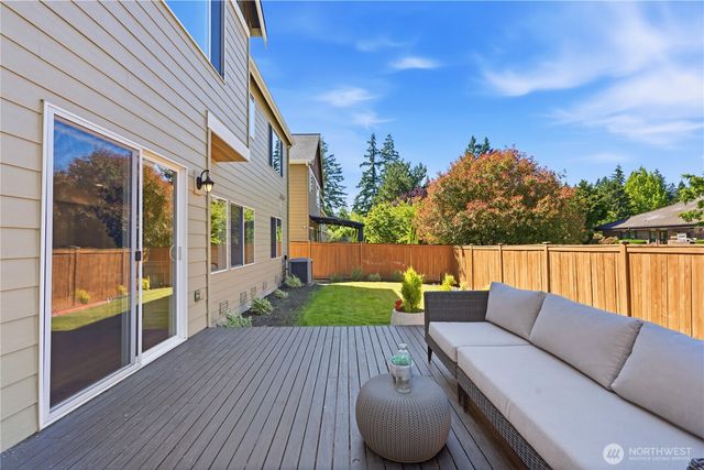 16105 Northup Way, Bellevue, WA 98008