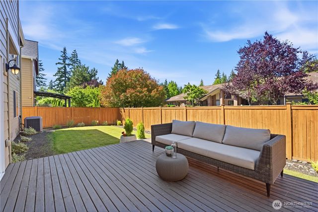 16105 Northup Way, Bellevue, WA 98008