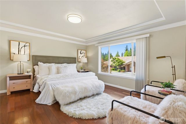 16105 Northup Way, Bellevue, WA 98008