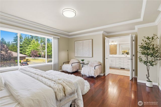 16105 Northup Way, Bellevue, WA 98008
