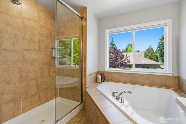 16105 Northup Way, Bellevue, WA 98008
