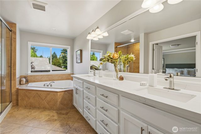16105 Northup Way, Bellevue, WA 98008