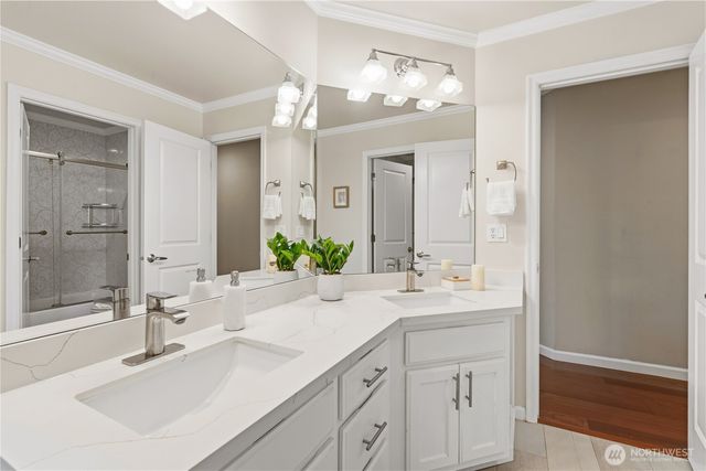 16105 Northup Way, Bellevue, WA 98008