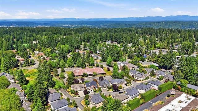 16105 Northup Way, Bellevue, WA 98008