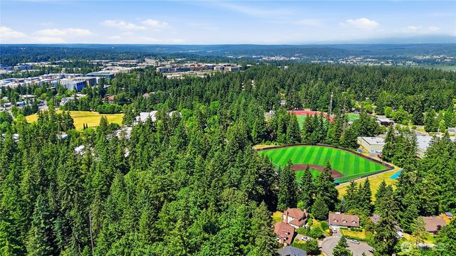 16105 Northup Way, Bellevue, WA 98008