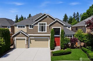 16105 Northup Way, Bellevue, WA 98008