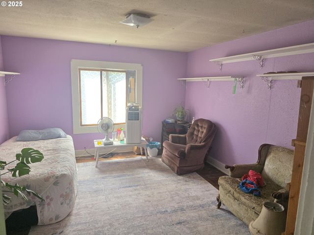 98470 CARLA Ln, Myrtle Point, OR 97458