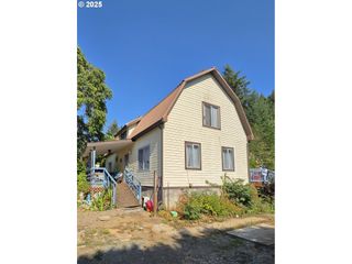 98470 CARLA Ln, Myrtle Point, OR 97458