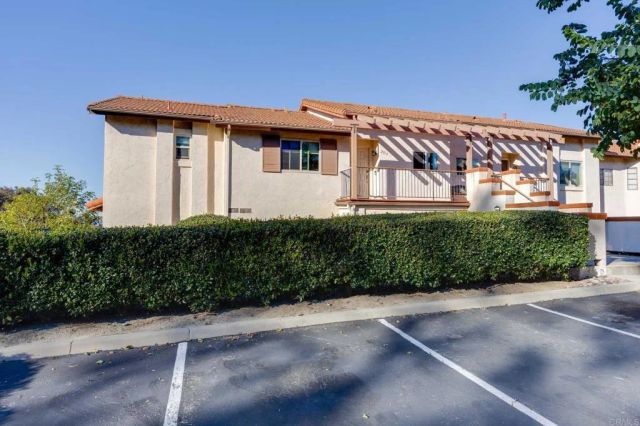 2816 Fairfield, Carlsbad, CA 92010