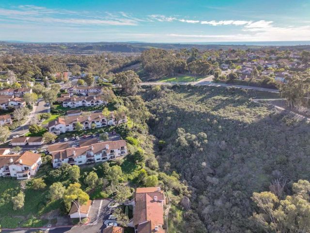 2816 Fairfield, Carlsbad, CA 92010