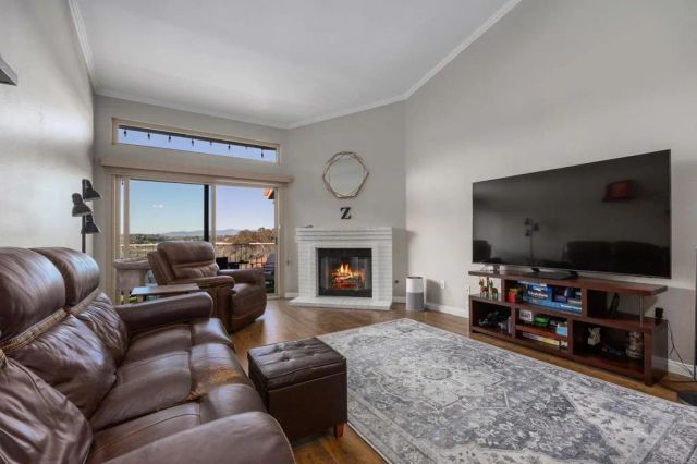 2816 Fairfield, Carlsbad, CA 92010