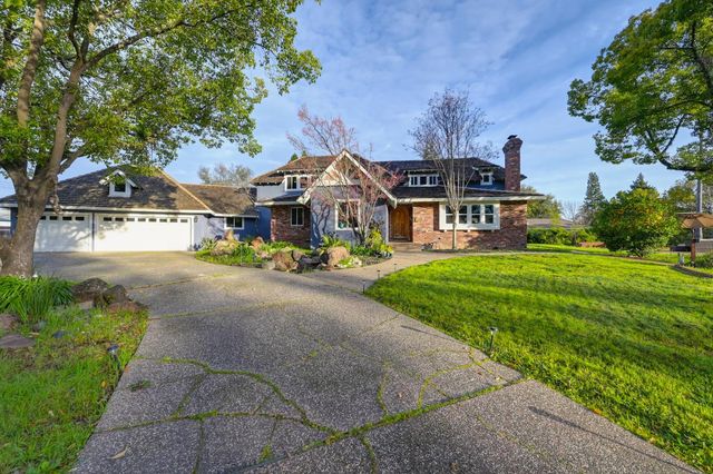 8475 Burford Ln, Fair Oaks, CA 95628