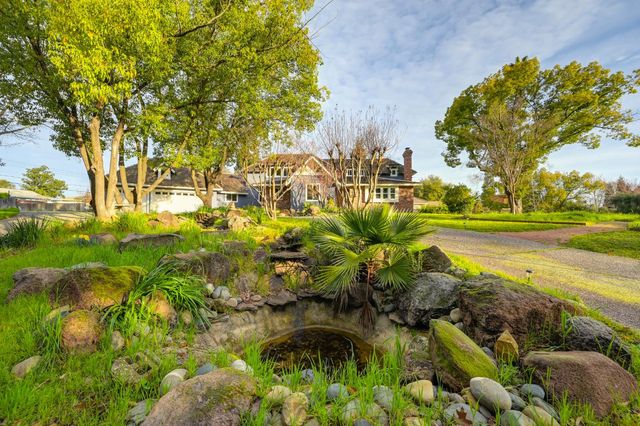 8475 Burford Ln, Fair Oaks, CA 95628