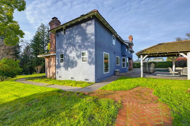 8475 Burford Ln, Fair Oaks, CA 95628