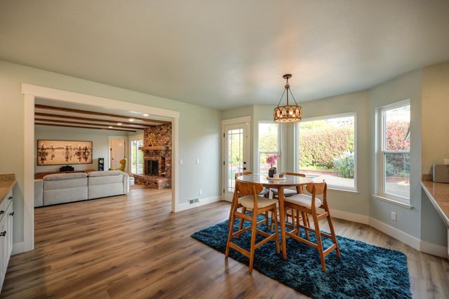 8475 Burford Ln, Fair Oaks, CA 95628