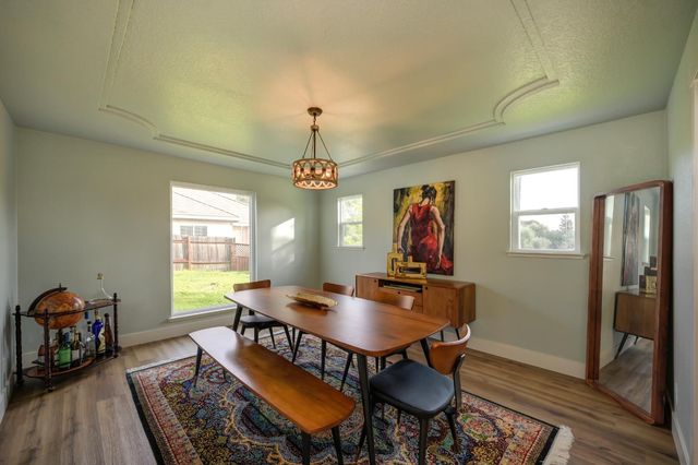 8475 Burford Ln, Fair Oaks, CA 95628