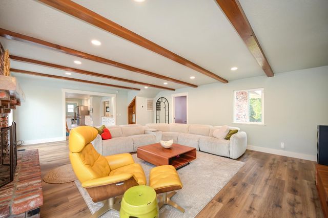 8475 Burford Ln, Fair Oaks, CA 95628