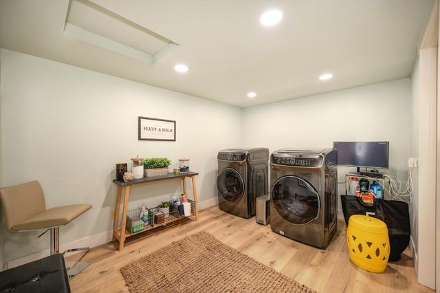 8475 Burford Ln, Fair Oaks, CA 95628