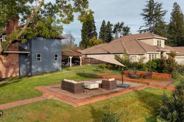 8475 Burford Ln, Fair Oaks, CA 95628