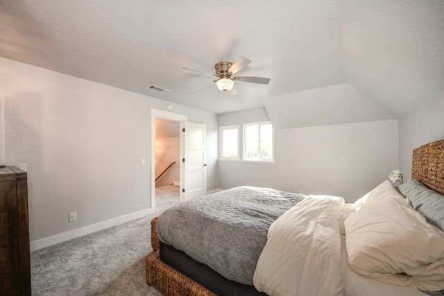 8475 Burford Ln, Fair Oaks, CA 95628