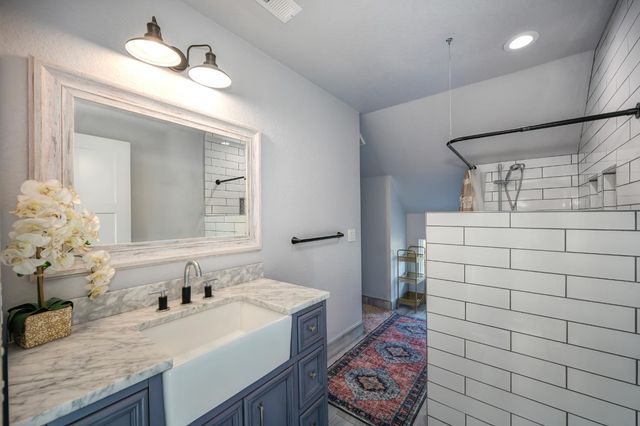 8475 Burford Ln, Fair Oaks, CA 95628