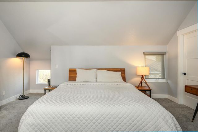 8475 Burford Ln, Fair Oaks, CA 95628