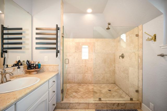 8475 Burford Ln, Fair Oaks, CA 95628