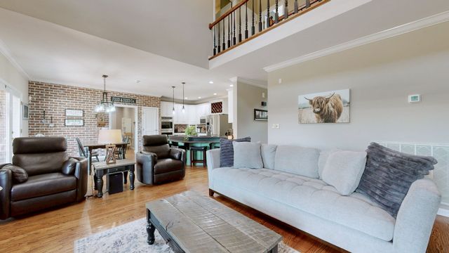 9 Stover Ln, Gordonsville, TN 38563