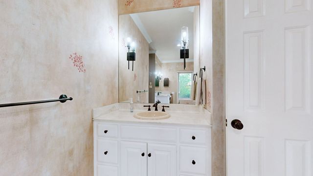 9 Stover Ln, Gordonsville, TN 38563