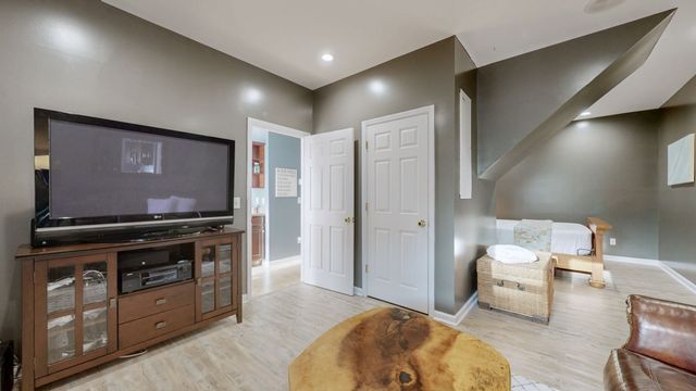 9 Stover Ln, Gordonsville, TN 38563