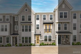 8919 E Gateway Heights 94-804, Richmond Heights, MO 63144