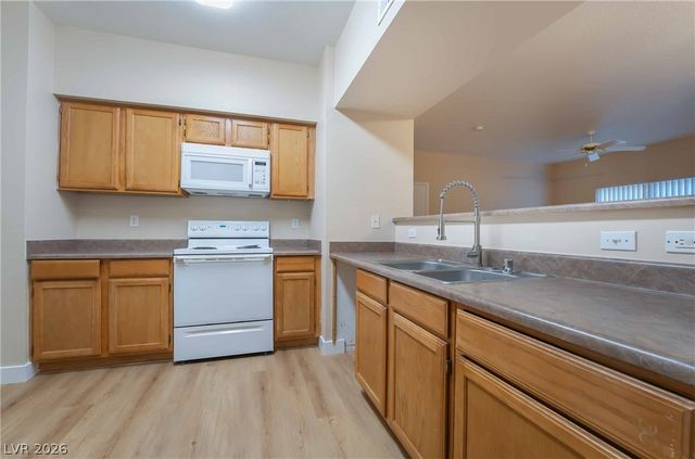 6650 West WARM SPRINGS Road 1179, Las Vegas, NV 89118