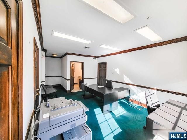 36 Farview Terrace Rear Office, Paramus, NJ 07652