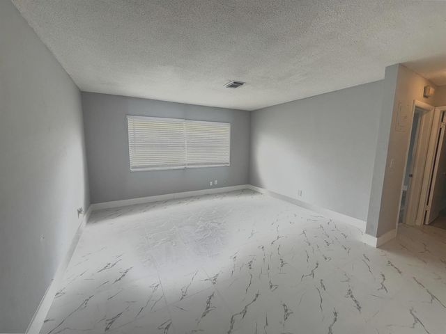 1650 NW 52ND Avenue, Lauderhill, FL 33313