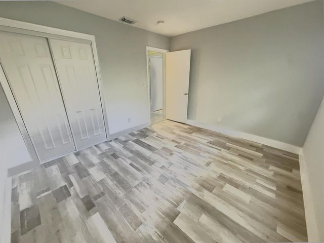 1650 NW 52ND Avenue, Lauderhill, FL 33313