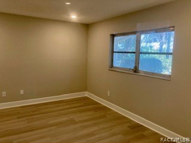 1215 N Egret Point, Crystal River, FL 34429