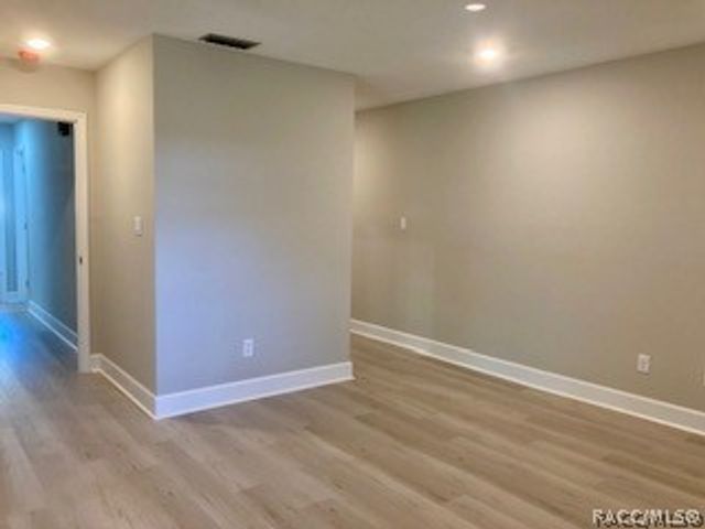 1215 N Egret Point, Crystal River, FL 34429