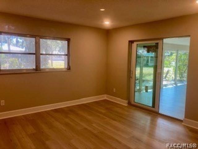 1215 N Egret Point, Crystal River, FL 34429