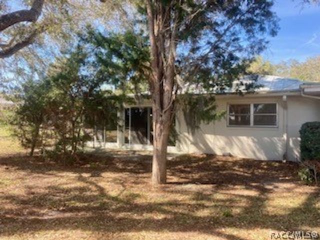 1215 N Egret Point, Crystal River, FL 34429