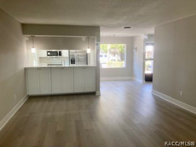 1215 N Egret Point, Crystal River, FL 34429